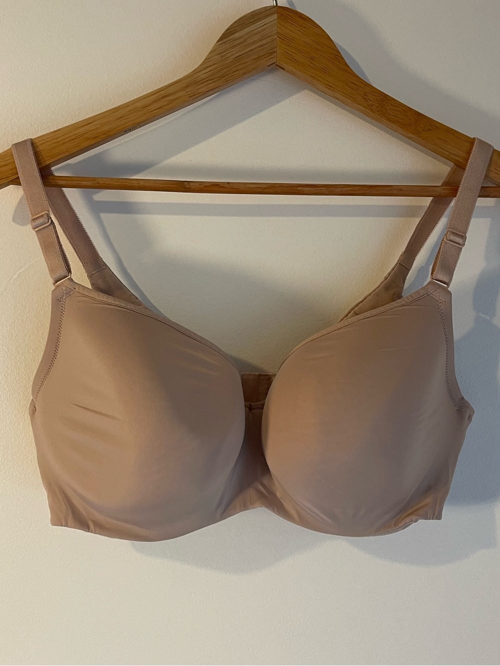 Torrid Curve Beige Nude Smooth T-Shirt Bra 38DD Full Coverage Underwire